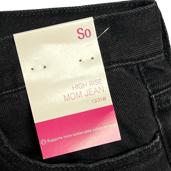 So Jeans 13/31W Black Distressed High Rise Mom Frayed Hem Grunge Streetwear NEW - Picture 3 of 14